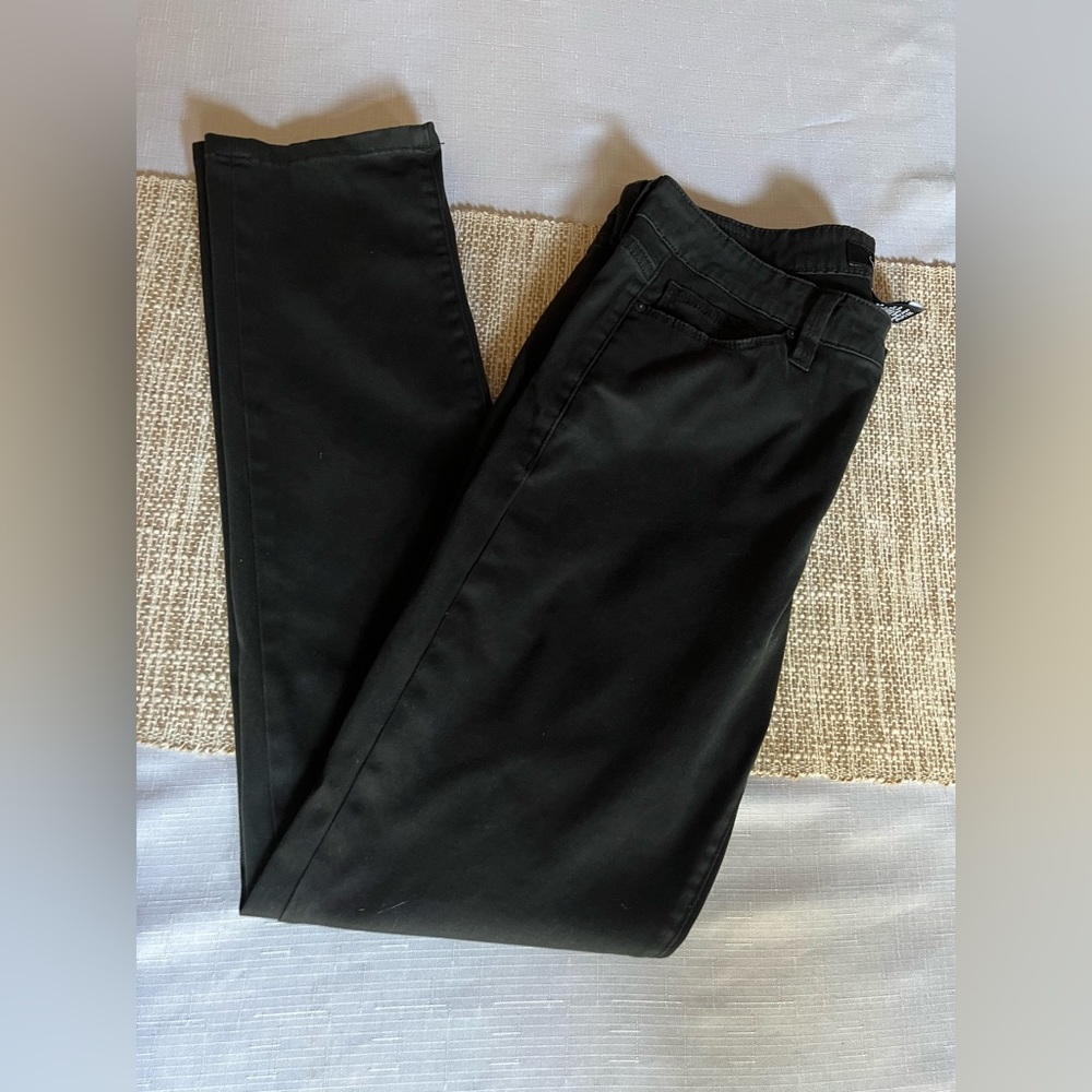 Calvin Klein Jeans Women’s Black Like New Never Wore Size 8